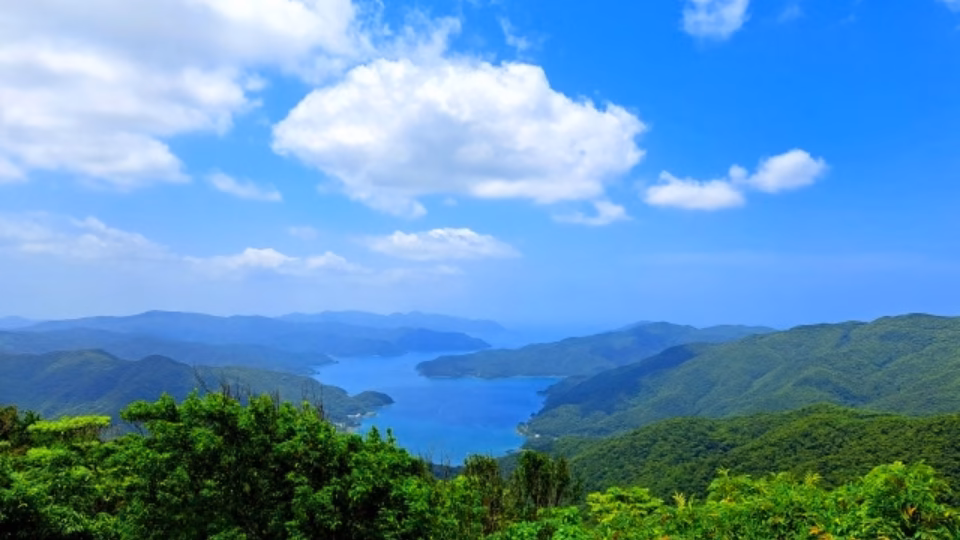 湯湾岳