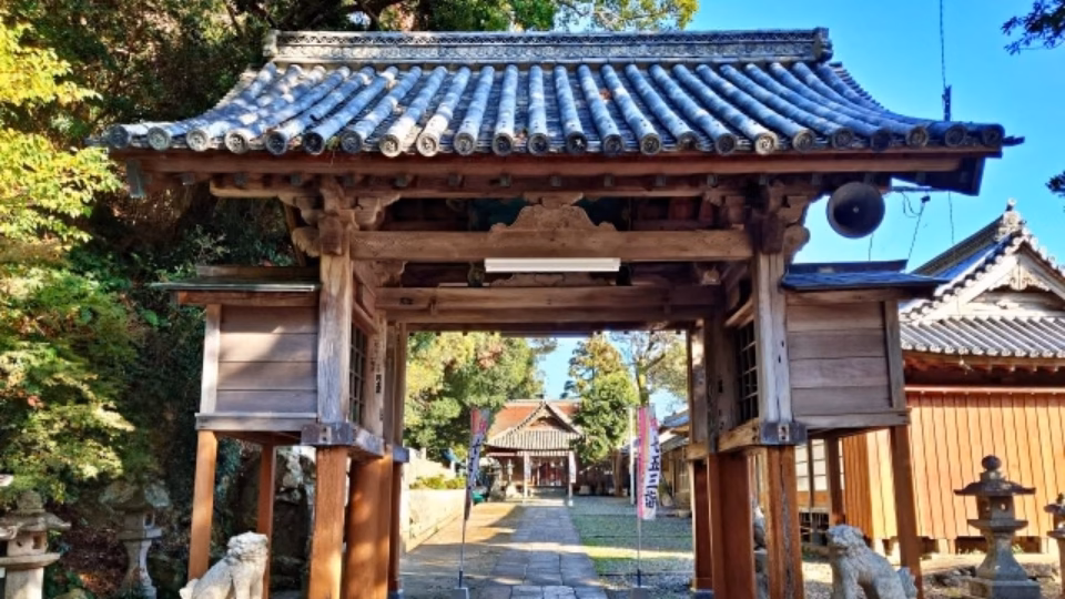 厳原神社